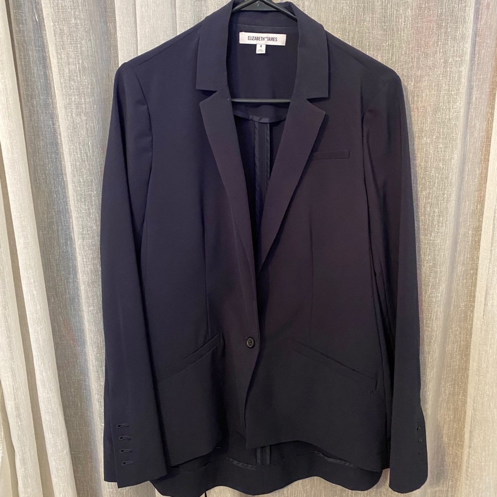 Elizabeth and James navy crepe blazer, size 4